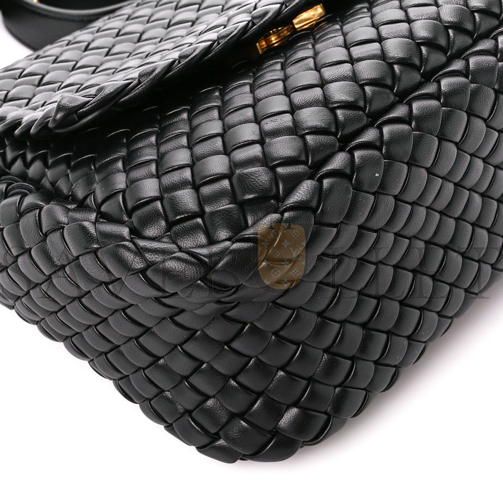 BOTTEGA VENETA NAPPA INTRECCIATO SMALL COBBLE SHOULDER BAG BLACK (26*21*9cm) BOTTEGA VENETA NAPPA INTRECCIATO SMALL COBBLE SHOULDER BAG BLACK (26*21*9cm)